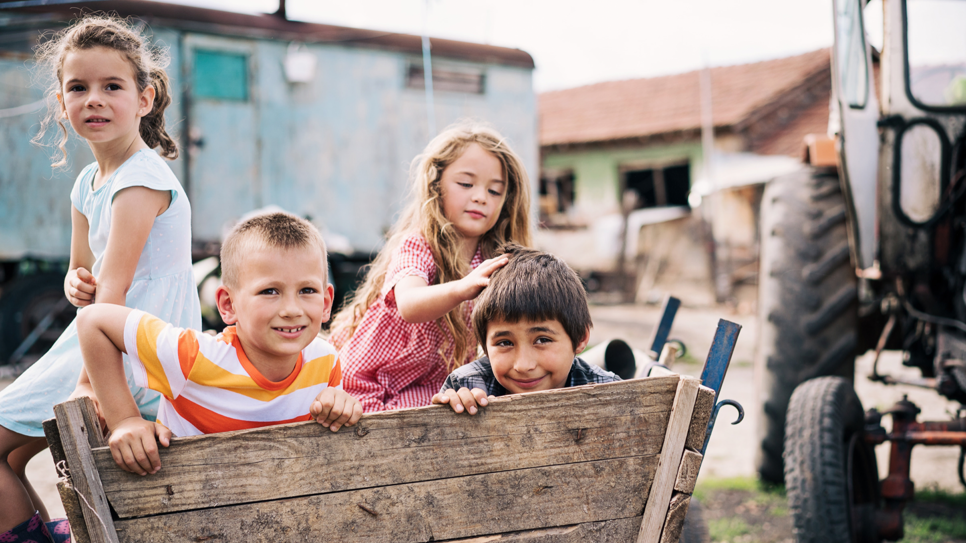 Kids on farms - featured image.